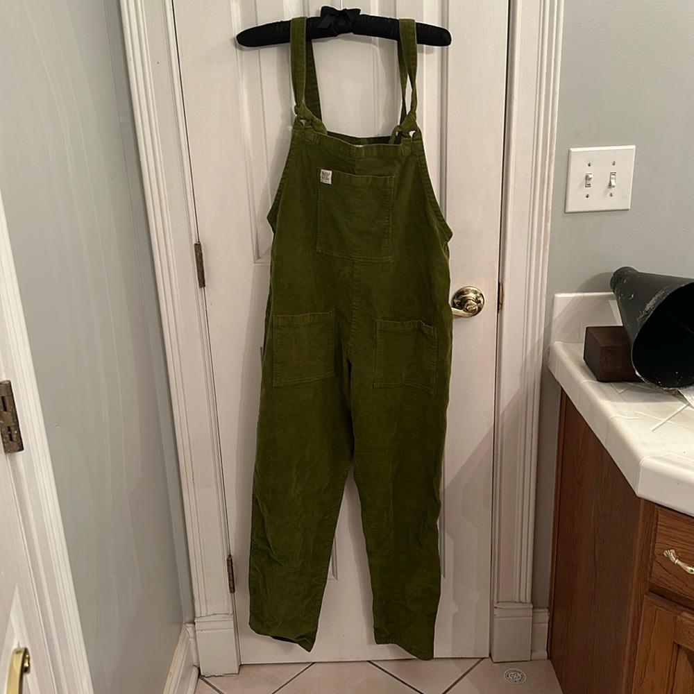 Lucy and Yak Organic Green Corduroy Dungarees Overalls Size Medium 30”